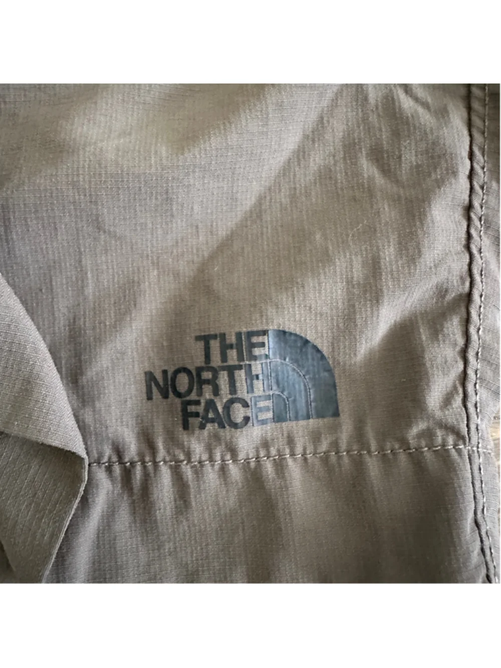 Men's The North Face Shorts Size 36 Gray Flat Front Nylon Hiking Outdoor